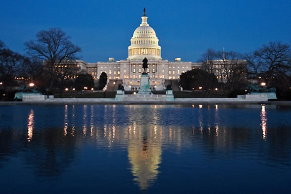 capitol building at night