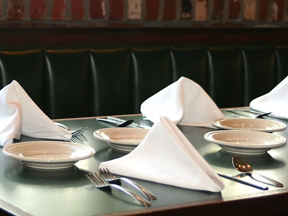 linen napkins at place settings