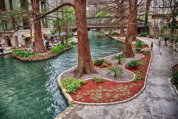 san antonio riverwalk in texas